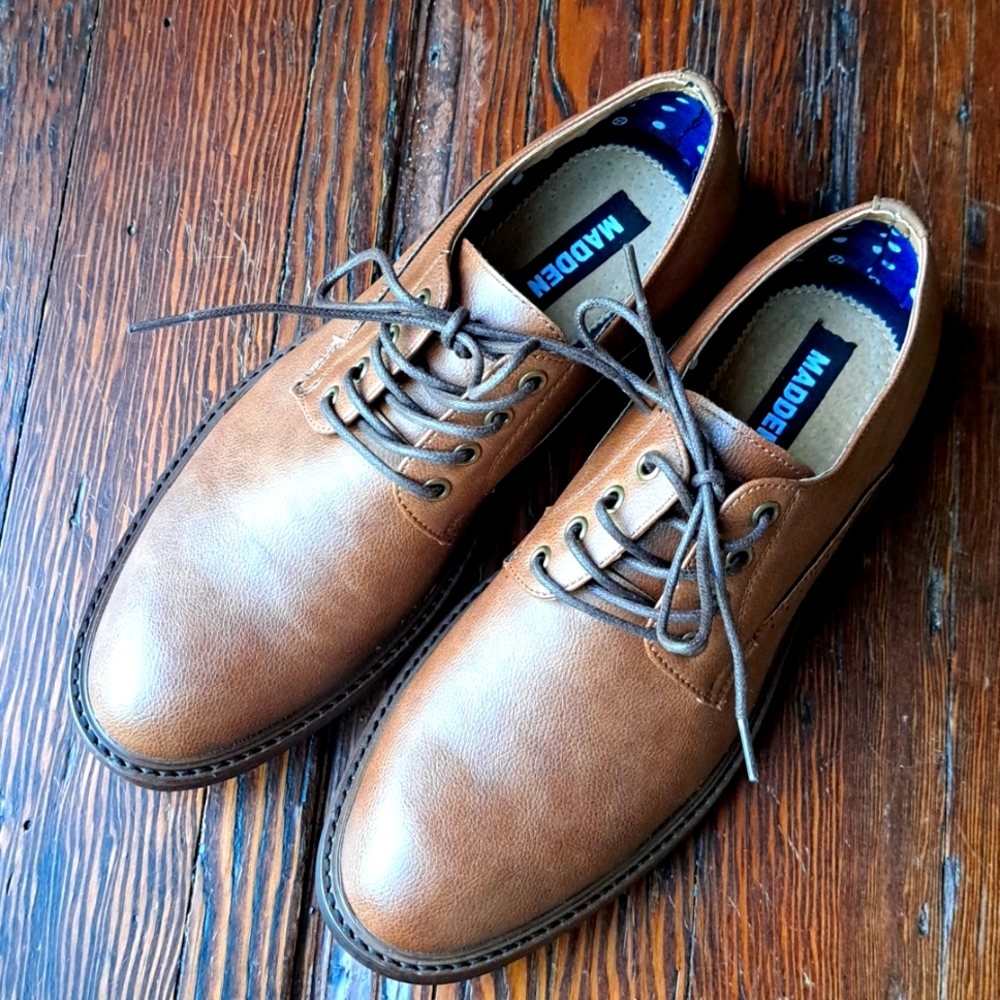 Men's dress shoes